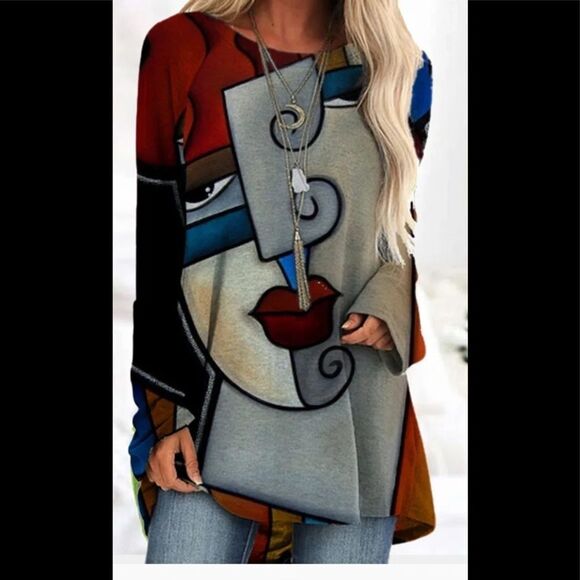 MISSLOOK Tops - 💥💥NWT Abstract long sleeve top.